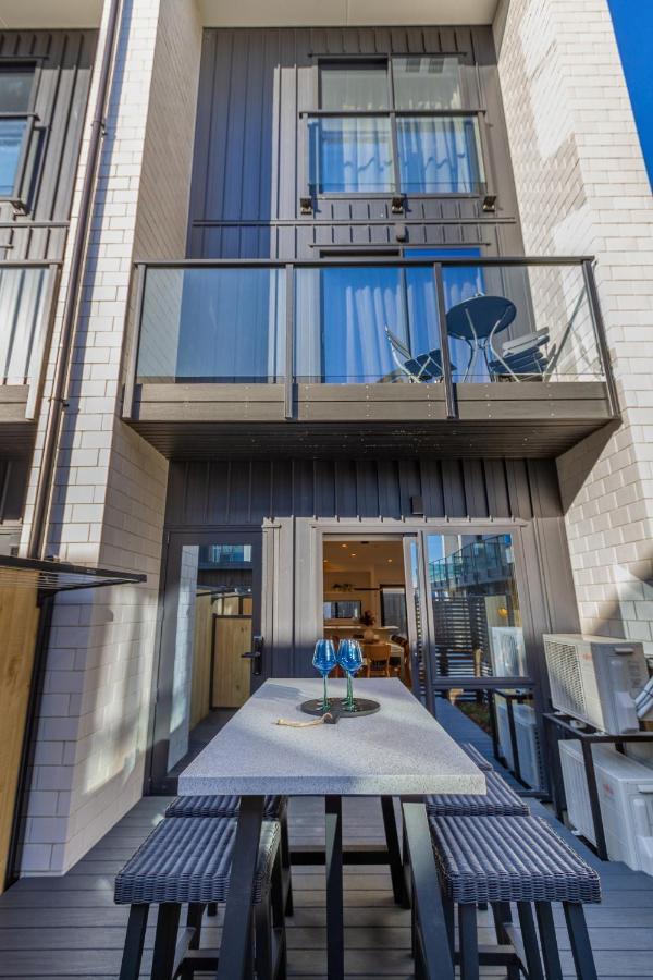 Walk To Riverside Market 4 Bed 4 Bath With Car Park Κράισττσερτς Εξωτερικό φωτογραφία